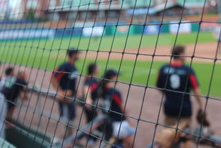 穆雷与80激战G2分钟，夺冠胜负难料！，科维托娃焦点对战引发球迷热议九游会